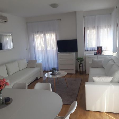 Marys Home Apartment Medugorje מראה חיצוני תמונה
