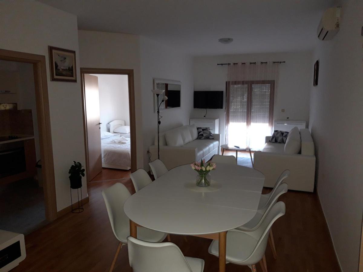 Marys Home Apartment Medugorje מראה חיצוני תמונה