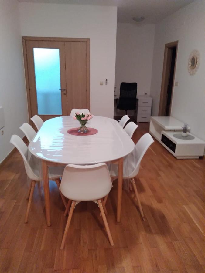 Marys Home Apartment Medugorje מראה חיצוני תמונה