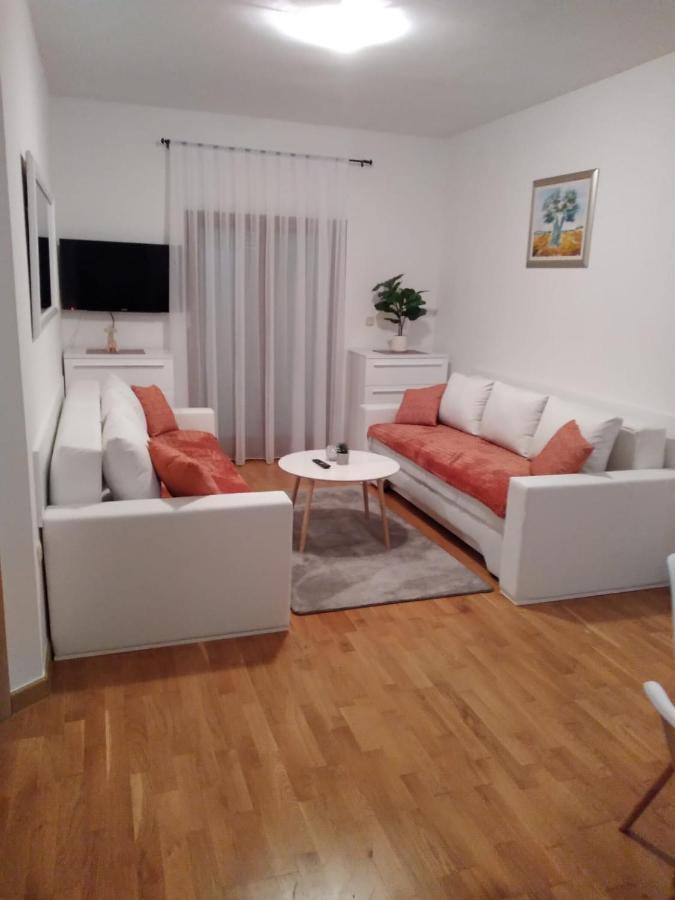 Marys Home Apartment Medugorje מראה חיצוני תמונה