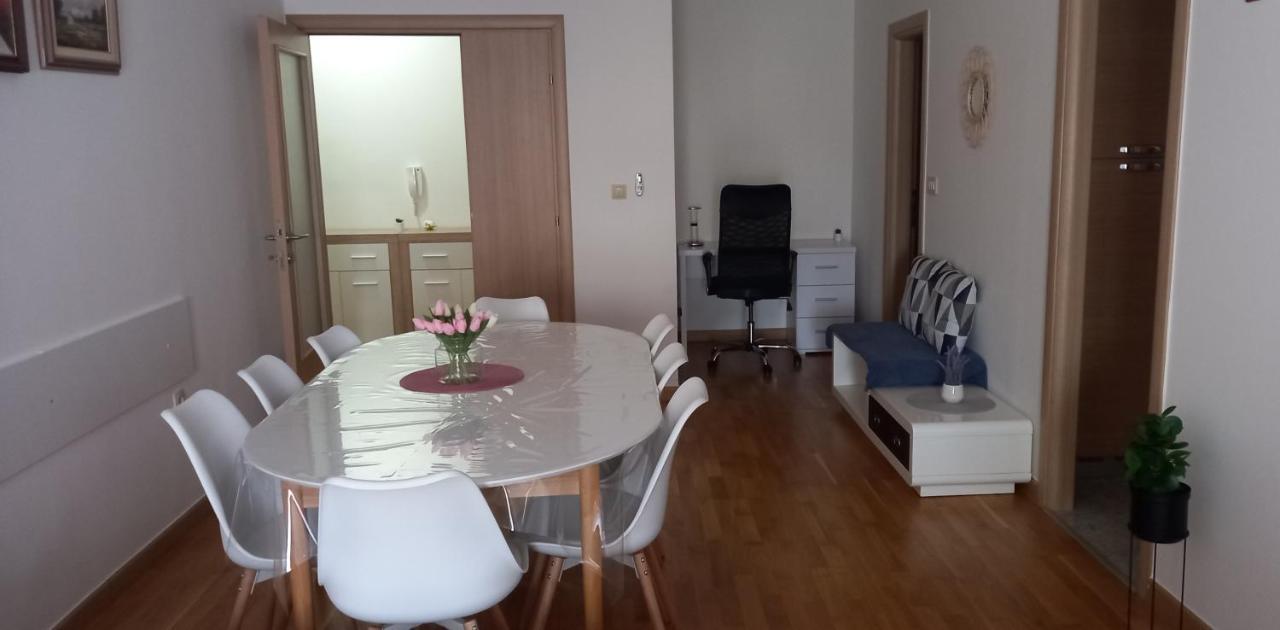 Marys Home Apartment Medugorje מראה חיצוני תמונה