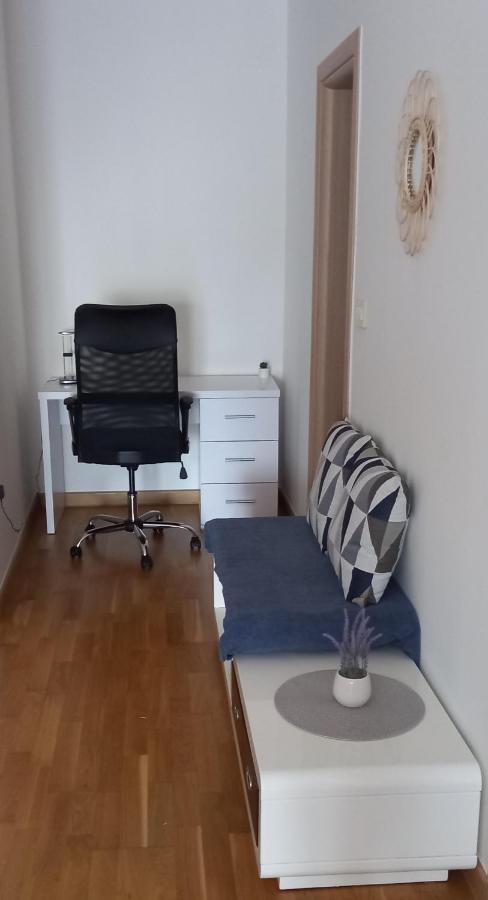 Marys Home Apartment Medugorje מראה חיצוני תמונה