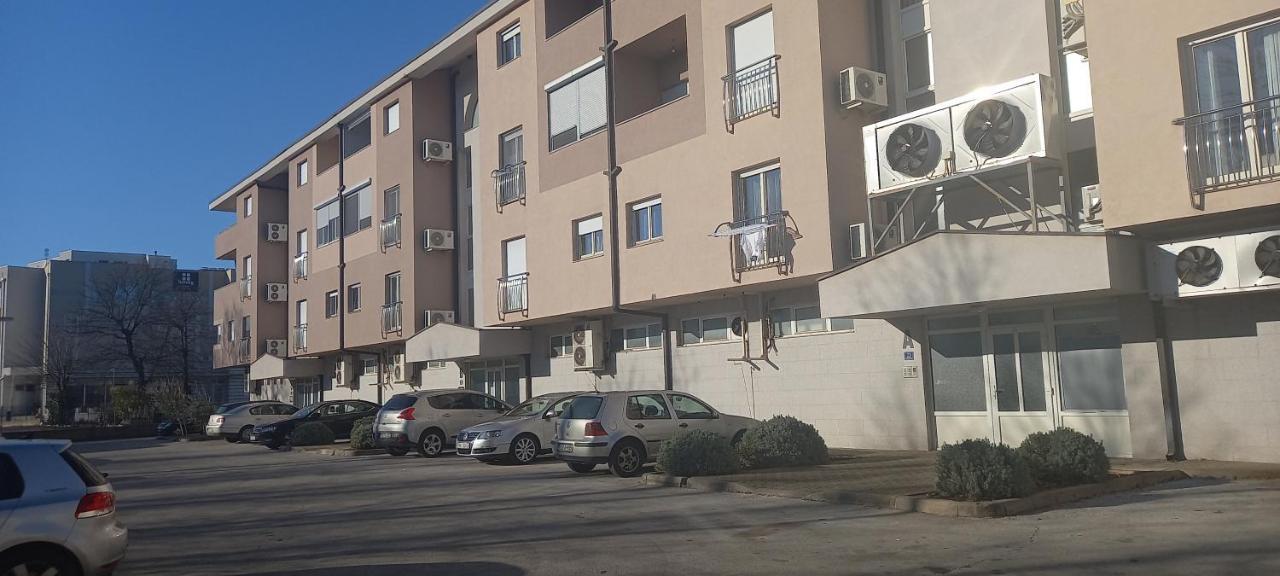 Marys Home Apartment Medugorje מראה חיצוני תמונה