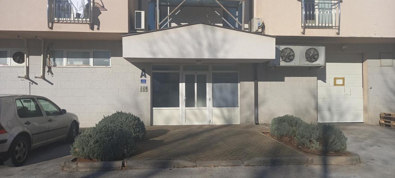 Marys Home Apartment Medugorje מראה חיצוני תמונה