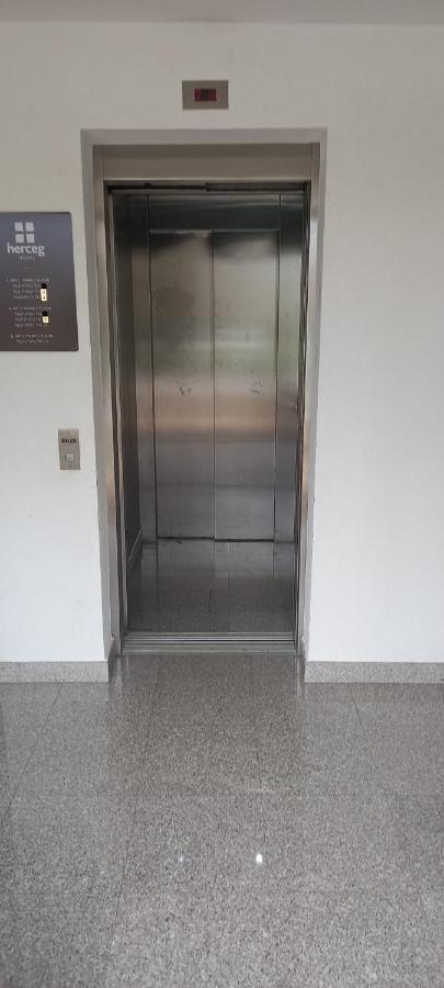 Marys Home Apartment Medugorje מראה חיצוני תמונה